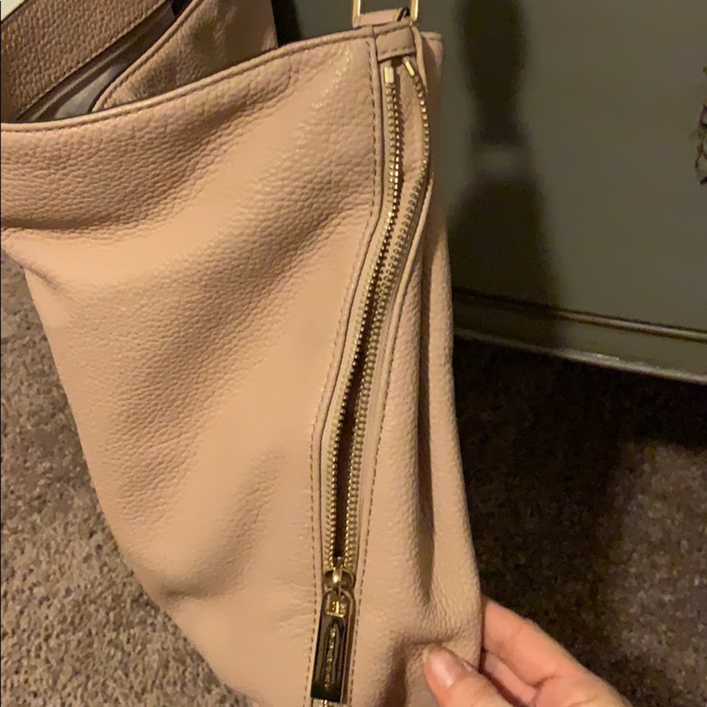 Gorgeous Pink Authentic Michael Kors Tote - image 4